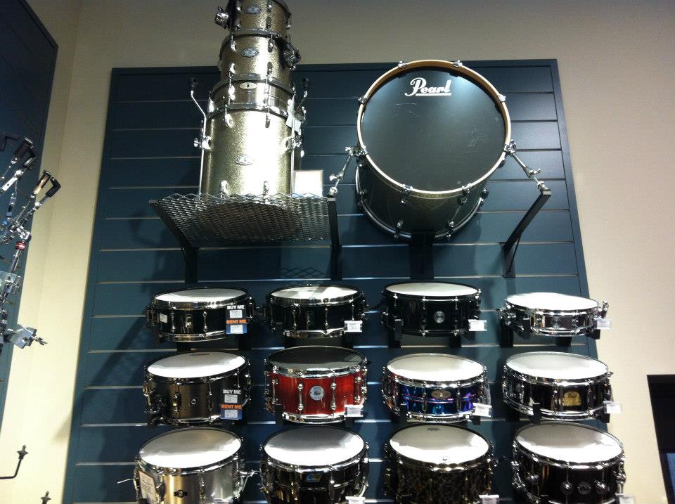 Long & McQuade Musical Instruments | 30 Arrow Rd, Guelph, ON N1K 1S6, Canada | Phone: (519) 763-5300