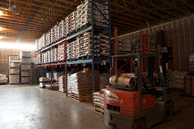 Les Moulées A&M Mathieu Inc. | 705 Montée Douglass, Napierville, QC J0J 1L0, Canada | Phone: (450) 245-7128