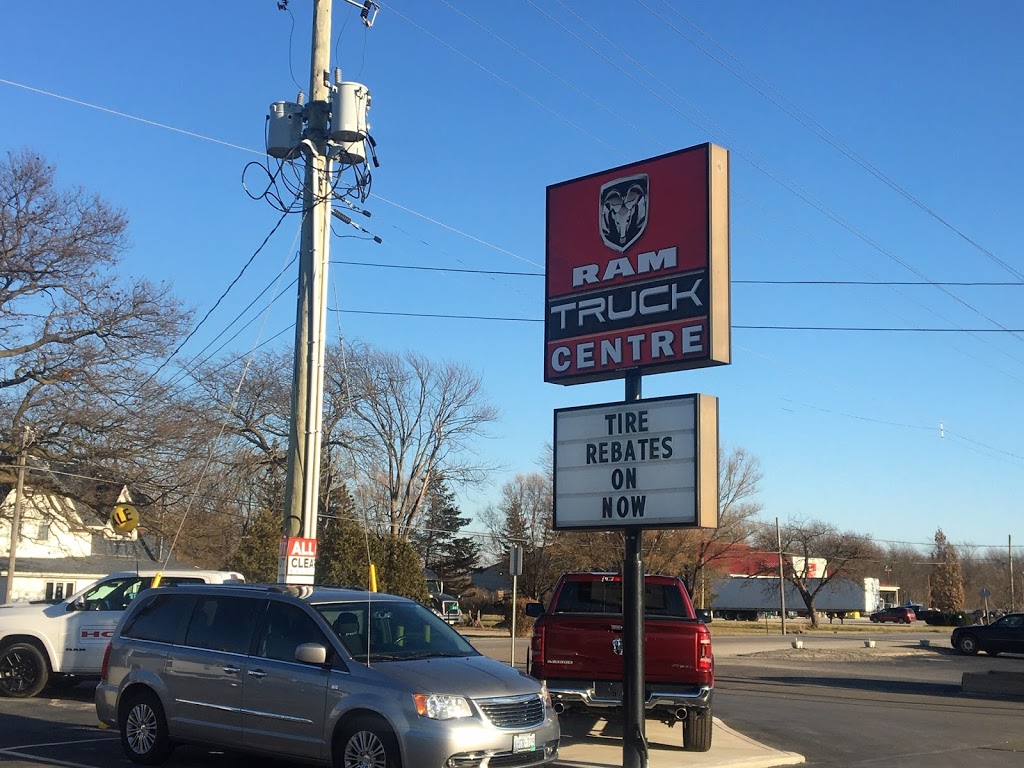 Countryside Chrysler Service | 458 Talbot St N, Essex, ON N8M 2W6, Canada | Phone: (519) 776-5287