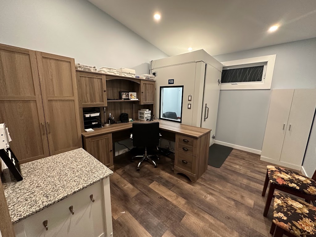 Innisfil Hearing @ Queen’s Health | Inside Queen’s Health Centre, 238 Barrie St, Thornton, ON L0L 2N0, Canada | Phone: (705) 436-1886