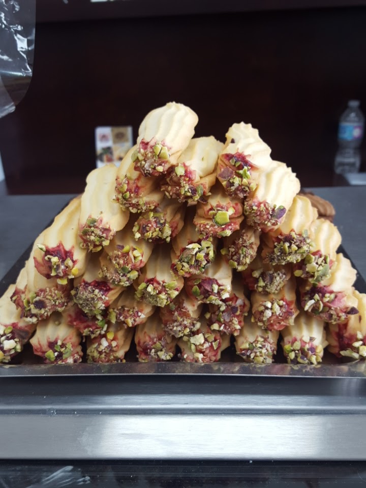 Boulangerie & Patisserie Parfait | 15779 Boul. de Pierrefonds, Pierrefonds, QC H9H 3X6, Canada | Phone: (514) 620-7000