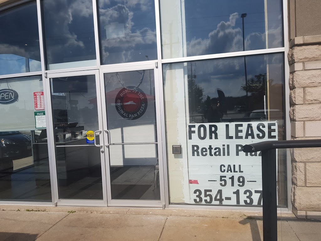 Pizza Hut | 1422 Fanshawe Park Rd W, London, ON N6G 0A4, Canada | Phone: (226) 289-2422