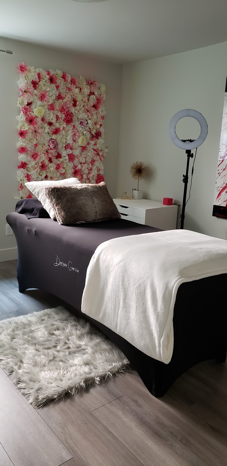 Dariana Garcia Calgary - Stretch Mark and Scar Camouflage | 46 Haddock Rd SW, Calgary, AB T2V 3J8, Canada | Phone: (403) 714-3471