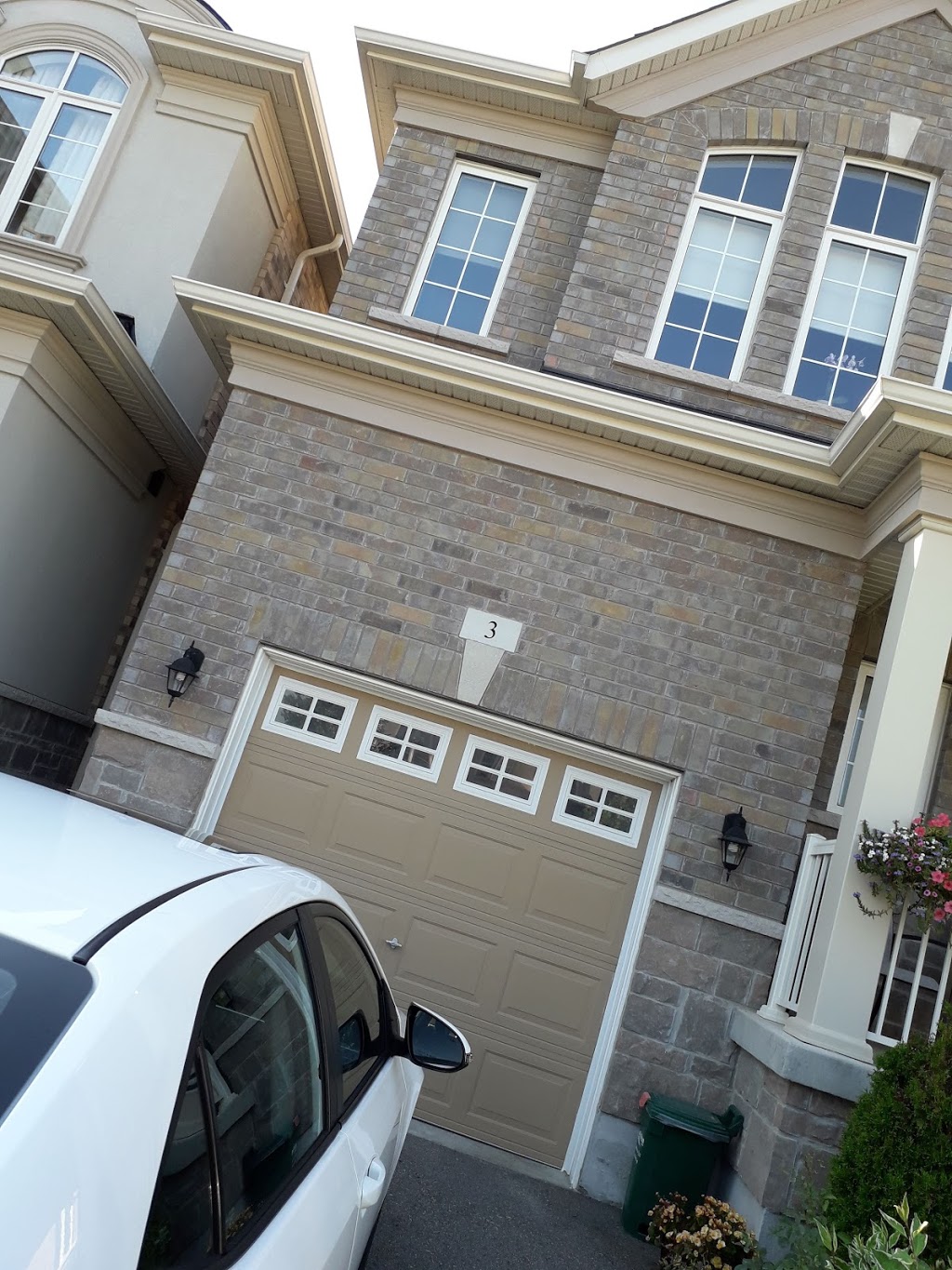 Menkes Enclaves of Upper Canada | 3 Upper Canada Ct, Georgetown, ON L7G 4B6, Canada | Phone: (289) 891-9103