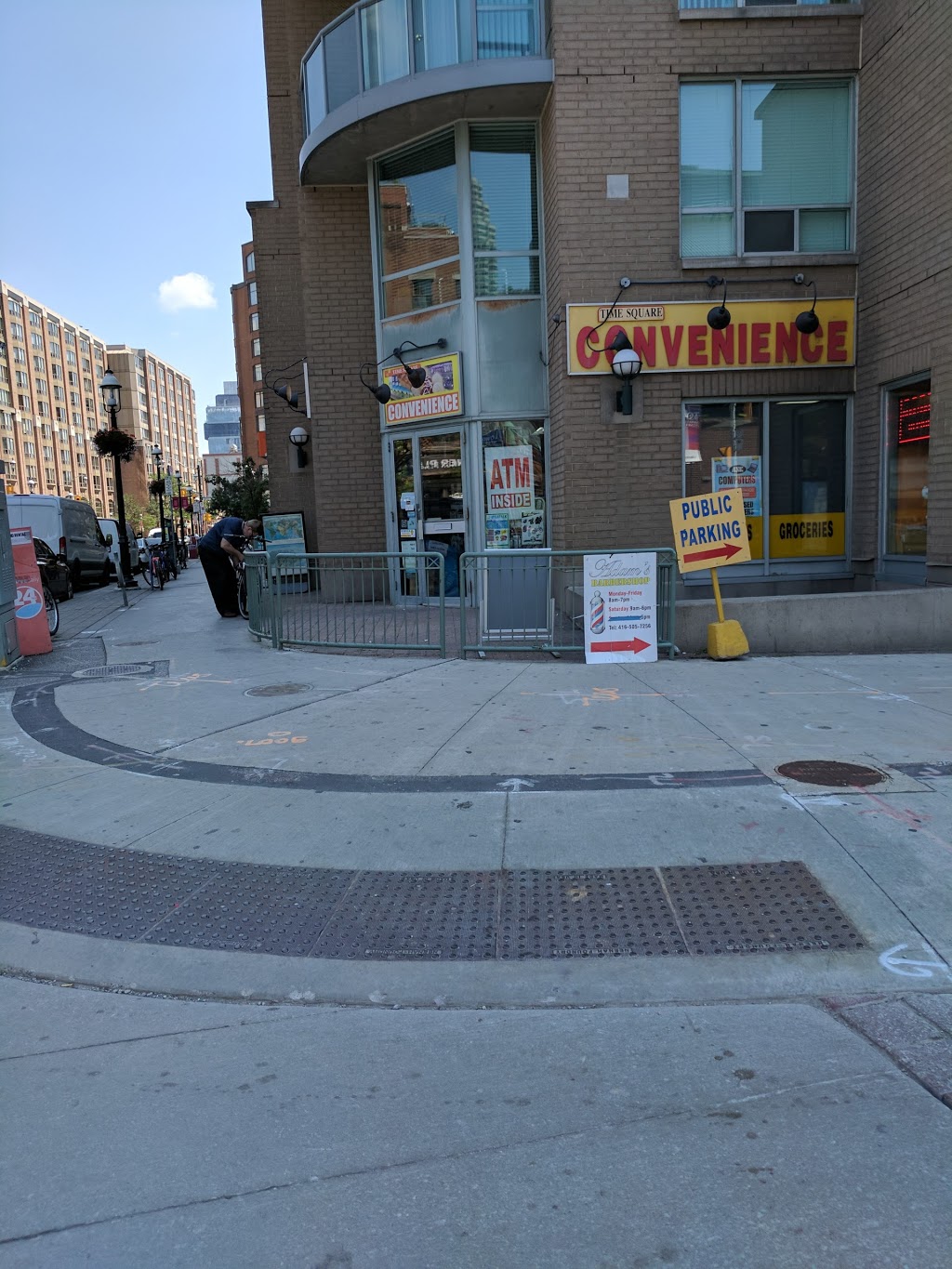 Time Square Convenience | 105 Front St E, Toronto, ON M5A 4S5, Canada | Phone: (416) 368-6905