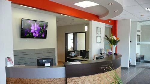 Spa Dentaire Île Perrot - Centre Dentaire Sichet | 70 Boulevard Perrot, LÎle-Perrot, QC J7V 3E8, Canada | Phone: (514) 425-3333