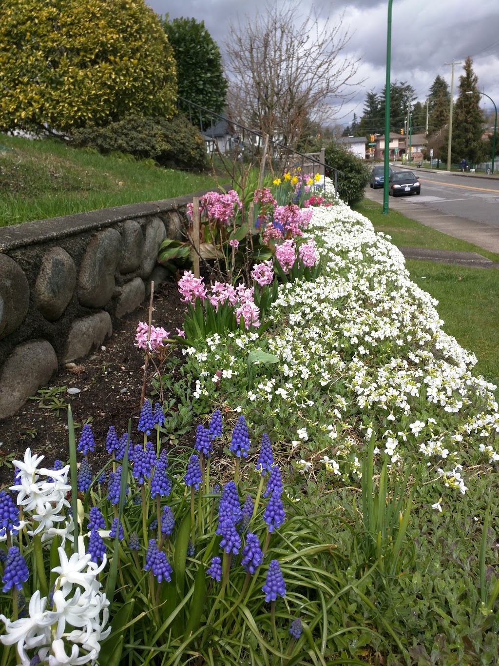 Wesburn Park | 4781 Parkwood Ave, Burnaby, BC V5G 3C6, Canada | Phone: (604) 294-7450
