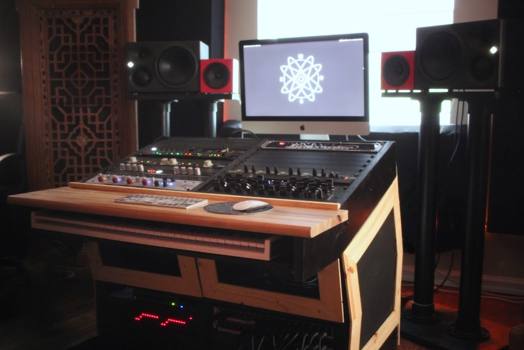 Backward Clock Sound | 2780 Rue du Nordet, Sainte-Adèle, QC J8B 3B6, Canada | Phone: (514) 377-1188