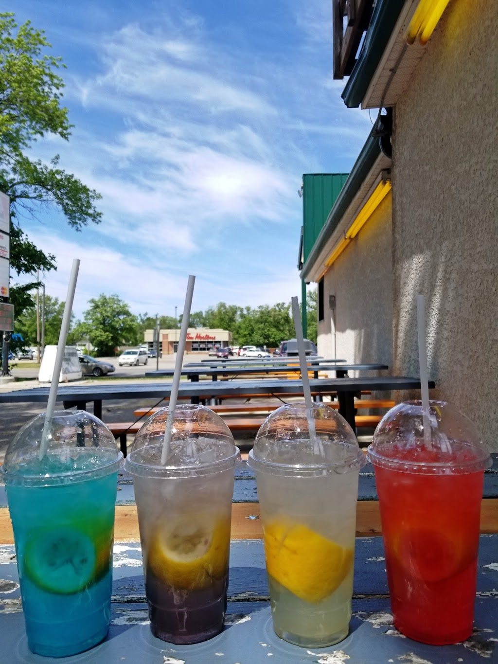Georges Kitchen + Ice Cream | 802 Thornhill St, Morden, MB R6M 1G4, Canada | Phone: (204) 822-6166