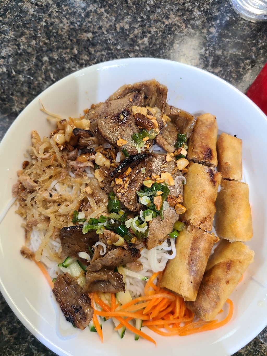 Pha Le Restaurant | 2115 27 Ave NE, Calgary, AB T2E 7E4, Canada | Phone: (403) 291-3661