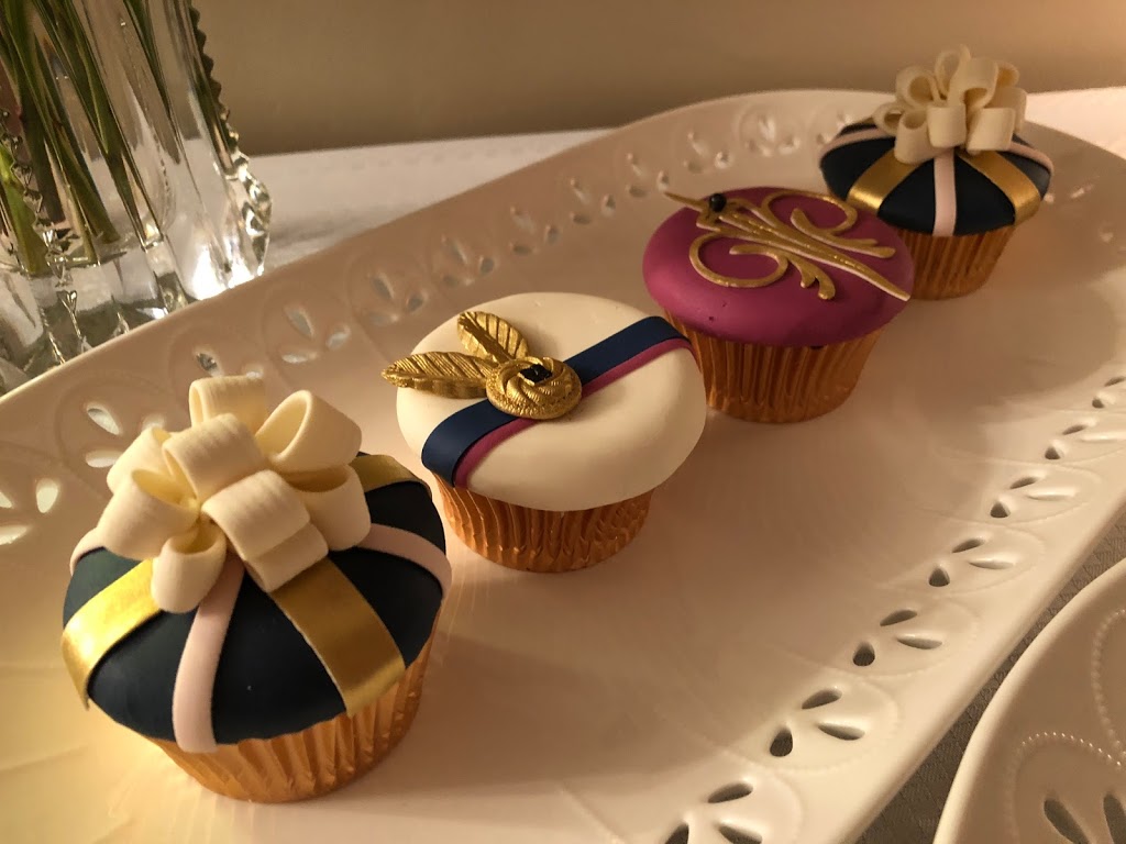 The Girl With The Most Cake | 2680 Dunrobin Rd, Dunrobin, ON K0A 1T0, Canada | Phone: (613) 832-8952