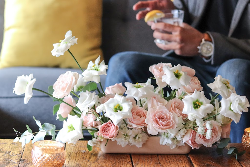 Petales de Fleurs | 20 Foundry Ave, Toronto, ON M6H 4L1, Canada | Phone: (416) 889-4964