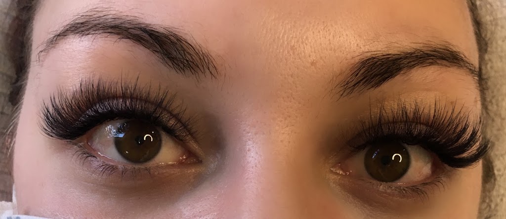 Luxurious Lashes and Training Academy | 137 Grandview Pl, Cranbrook, BC V1C 6R4, Canada | Phone: (250) 421-0941