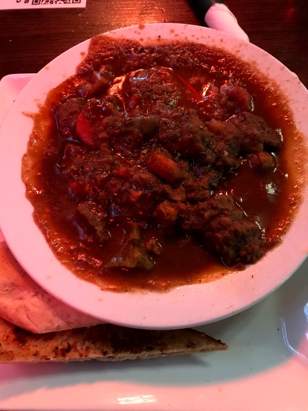 Bugsys Irish Pub | 1235 Main St N, Moose Jaw, SK S6H 6M4, Canada | Phone: (306) 692-8479