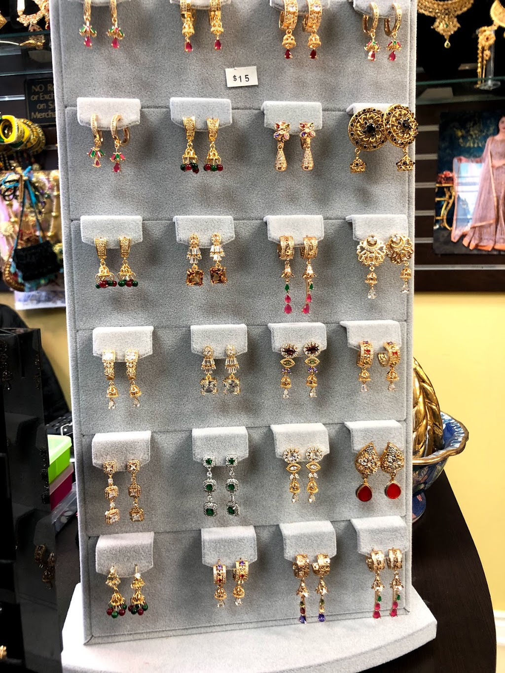 Miss Fashion Boutique | 160 New Delhi Dr #26, Markham, ON L3S 0B6, Canada | Phone: (905) 294-6666
