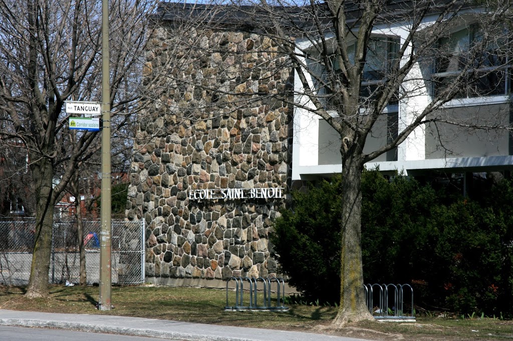 École Saint-Benoît | 500 MONT CASSIN AVE, Montréal, QC H3L 1W6, Canada | Phone: (514) 596-5206