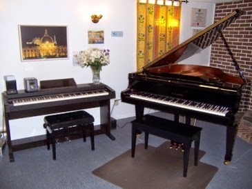 Piano Diane Briscoe | Rue Borduas, Gatineau, QC J8T 5J2, Canada