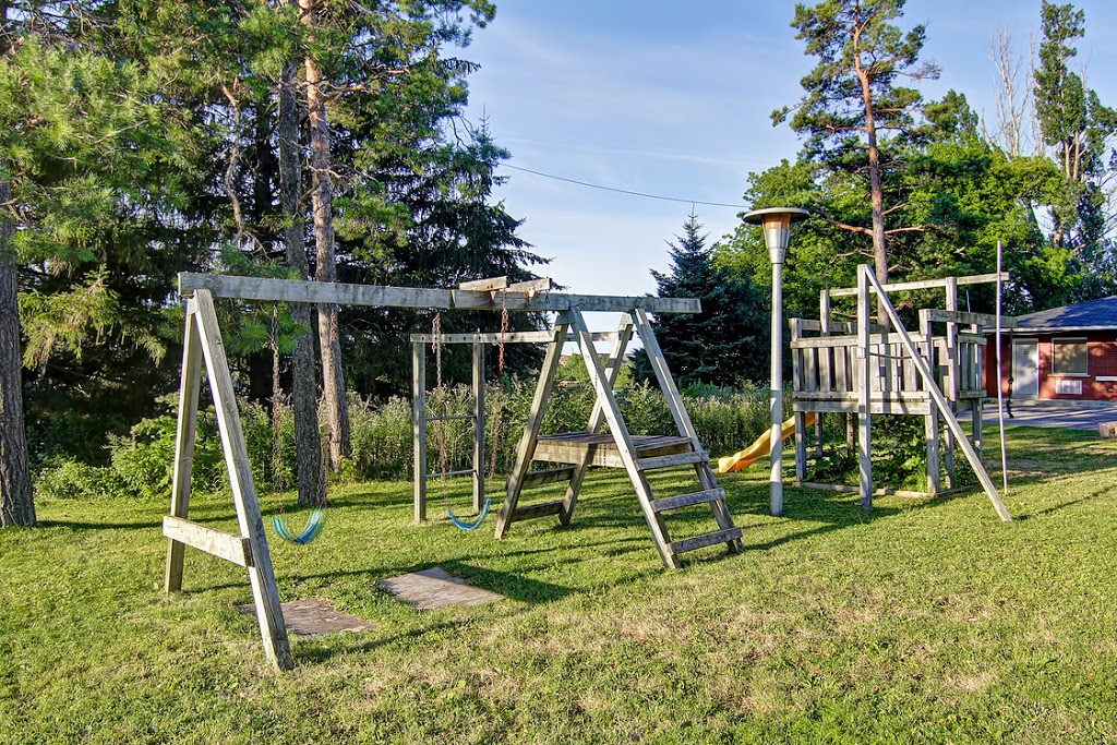 Richmond Hill Inn | 11610 Yonge St, Richmond Hill, ON L4E 3N7, Canada | Phone: (905) 884-9011