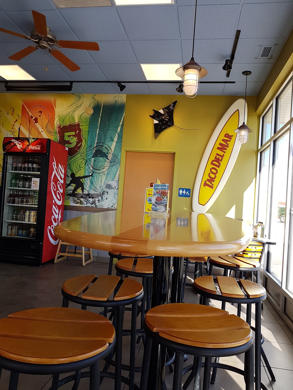 Taco del Mar | 2579 Main St, Winnipeg, MB R2V 4W3, Canada | Phone: (204) 339-0139