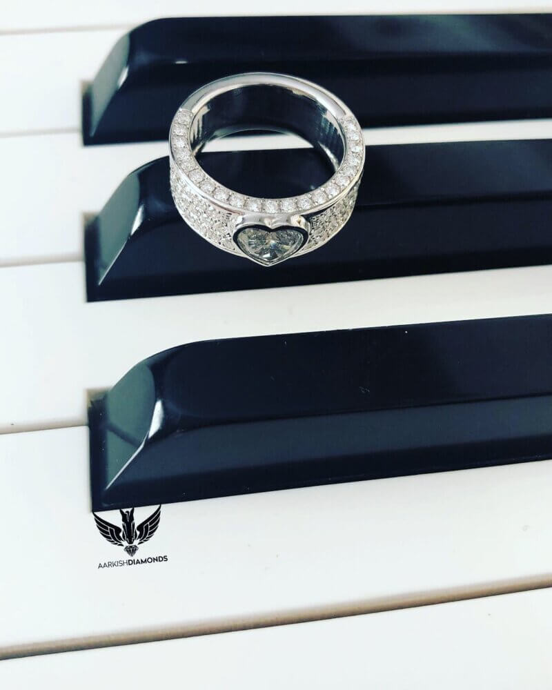 Aarkish Diamonds | 107 Church St #509, Toronto, ON M5C 1P1, Canada | Phone: (416) 877-8399