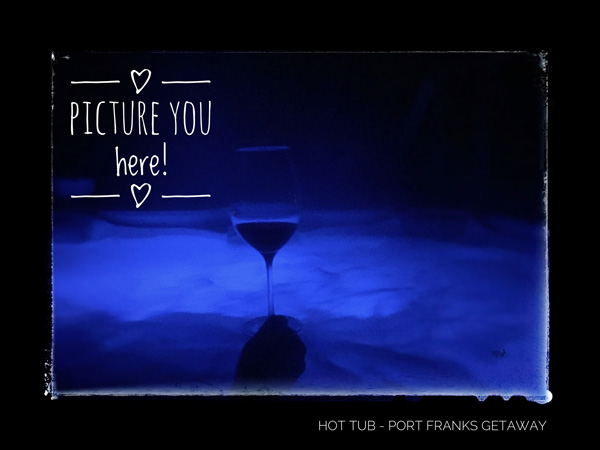 Port Franks Getaway - Pinery Bijou Suite | 7702 Clayton St, Port Franks, ON N0M 2L0, Canada | Phone: (519) 312-8905