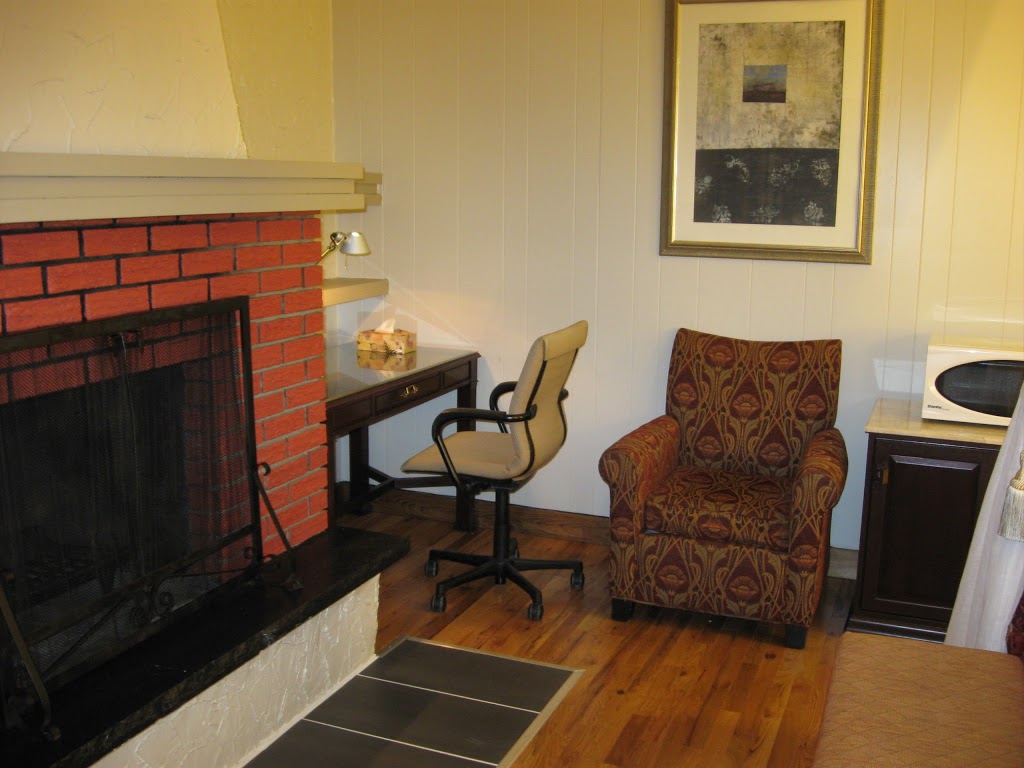 Motel Clair-Mont | 1591 Rue Principale E, Sainte-Agathe-des-Monts, QC J8C 1M1, Canada | Phone: (819) 326-1444