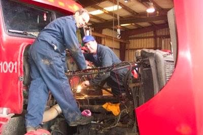 IK Truck Repair Llc | 2490 Bell Rd, Blaine, WA 98230, USA | Phone: (360) 332-8379
