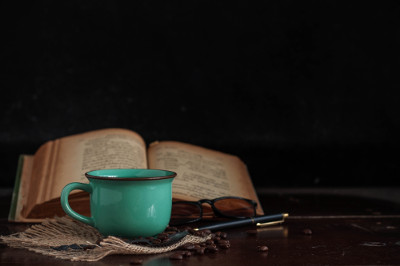 English Tutoring with Karen Wilson | 5 Neretva St, Midhurst, ON L9X 0M5, Canada | Phone: (705) 718-5398