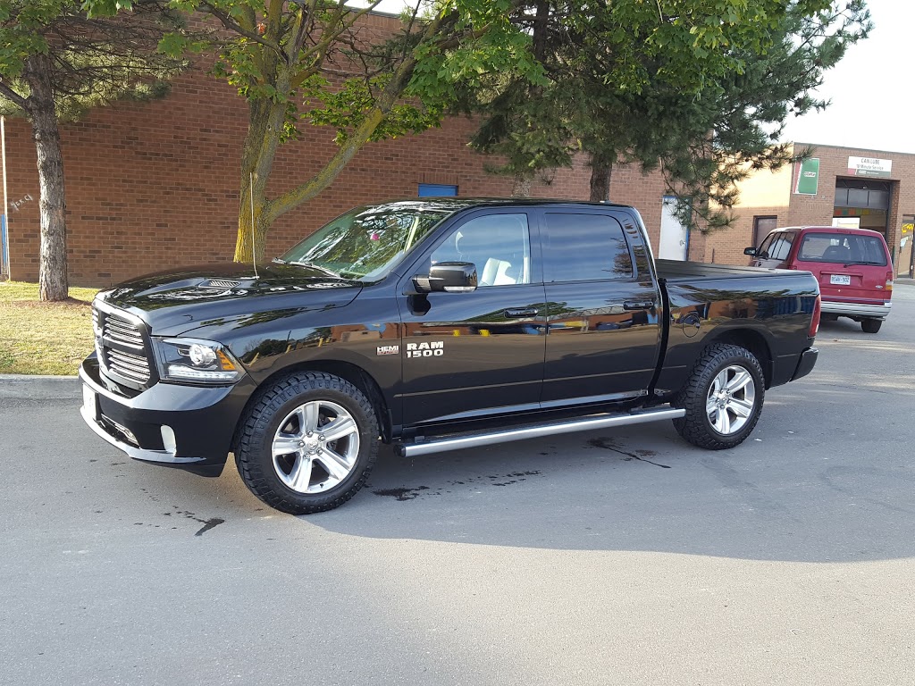 Valet Car Wash | 655 Queensway E, Mississauga, ON L5A 3X6, Canada | Phone: (905) 273-9357