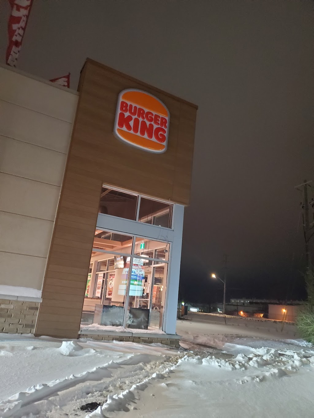 Burger King | 221 Henry St, Brantford, ON N3S 7R4, Canada | Phone: (519) 756-2750