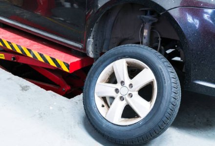 Impact Auto Body Ottawa | 1049 Belfast Rd, Ottawa, ON K1B 3S2, Canada | Phone: (613) 695-1150