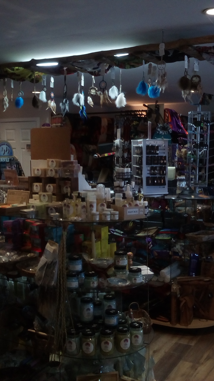 Thunderbird Crafts Trading Post | 6312 Indian Ln, Lambton Shores, ON N0N 1J2, Canada | Phone: (519) 786-4775