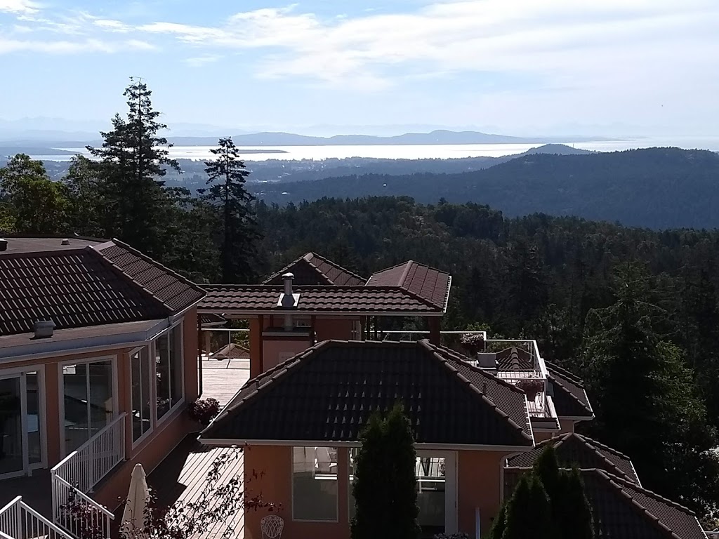 Villa Eyrie Resort | 600 Ebedora Ln, Malahat, BC V0R 2L0, Canada | Phone: (250) 856-0188