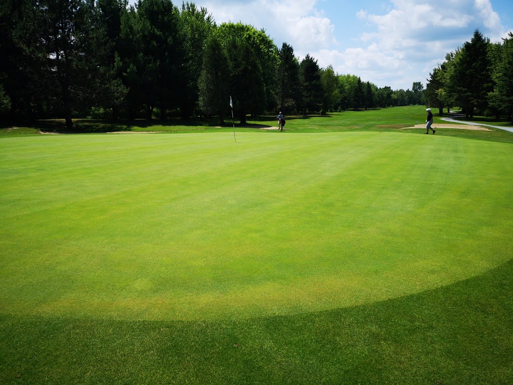 Club de Golf Hériot | 4205 Chem. Tourville, Saint-Nicéphore, QC J2A 3Z1, Canada | Phone: (819) 398-5255