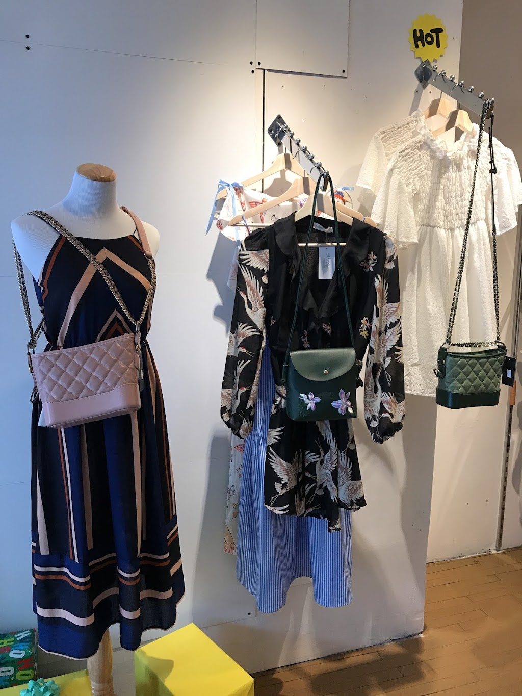 WXY MODE LAB | 1254 Avenue du Mont-Royal E, Montréal, QC H2J 1Y3, Canada | Phone: (438) 921-6686