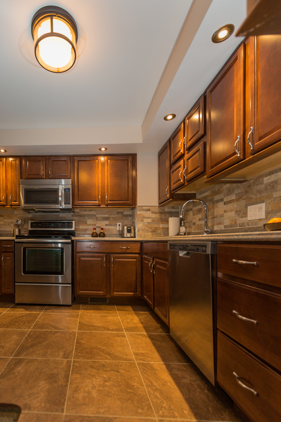 WB Reno | 1940 Summerfields Crescent, Orléans, ON K1C 7B5, Canada | Phone: (613) 986-7366