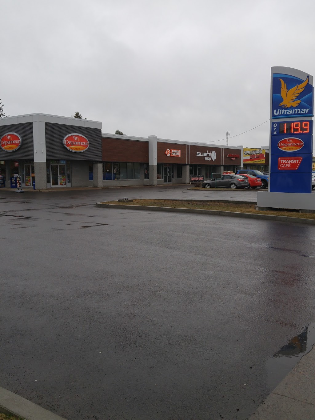 Dépanneur Du Coin | 1860 Avenue Industrielle, Québec, QC G3K 1M4, Canada | Phone: (418) 847-4529
