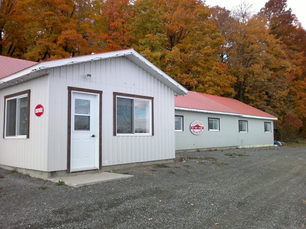 Erabliere au toit rouge | 201a QC-158, Saint-Esprit, QC J0K 2L0, Canada | Phone: (514) 944-5353
