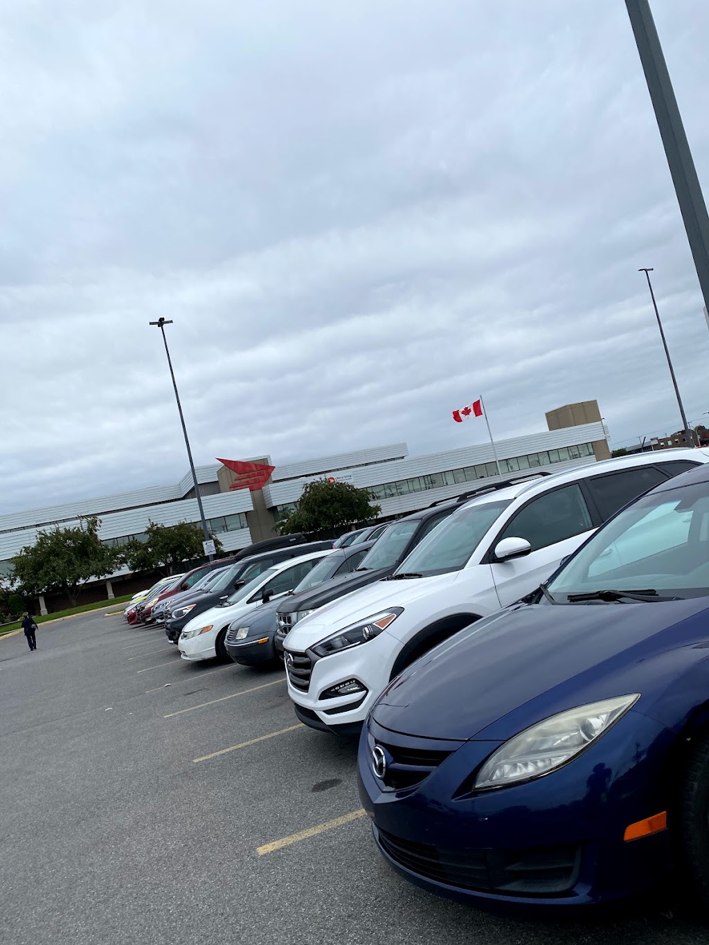 Canada Post Regional Distribution Centre | 3625 Rue Griffith, Saint-Laurent, QC H4T 2C5, Canada | Phone: (866) 607-6301
