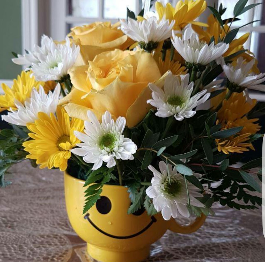 Danielles Flower Shop | 360 Mountain Rd, Moncton, NB E1C 2M6, Canada | Phone: (506) 382-7673