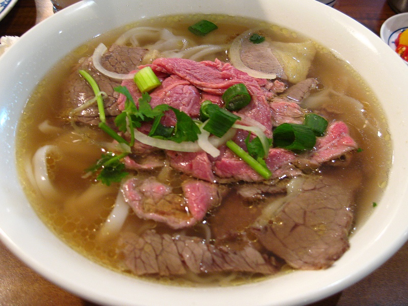 Phở Mont-Royal | 1235 Avenue du Mont-Royal E, Montréal, QC H2J 1Y2, Canada | Phone: (514) 522-7888