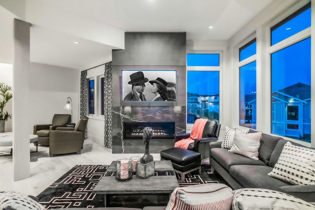 L!VE Hometours | 14821 Hardie Ave, White Rock, BC V4B 2H6, Canada | Phone: (604) 719-2819