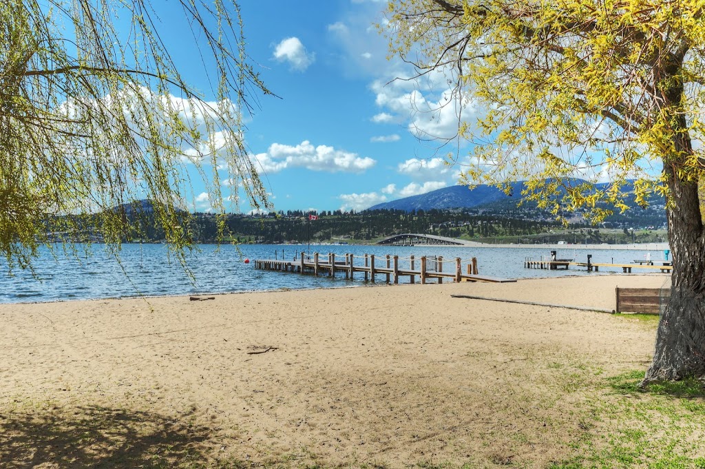 By the Bridge Bed & Breakfast | 1942 McDougall St, Kelowna, BC V1Y 1A2, Canada | Phone: (250) 860-7518
