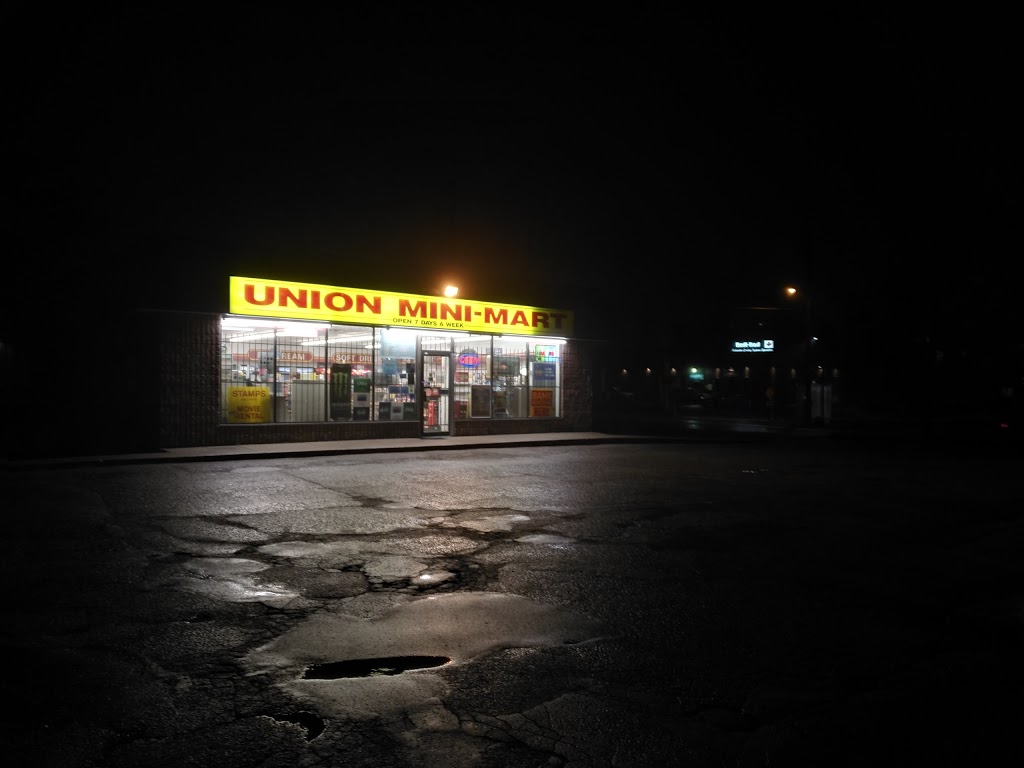 Union Mini-Mart | 121 Union St E, Waterloo, ON N2J 1C4, Canada | Phone: (519) 570-4790