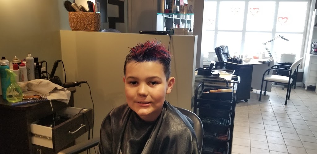 Simons Salon | 141 King St, Delhi, ON N4B 1X9, Canada | Phone: (519) 582-3841