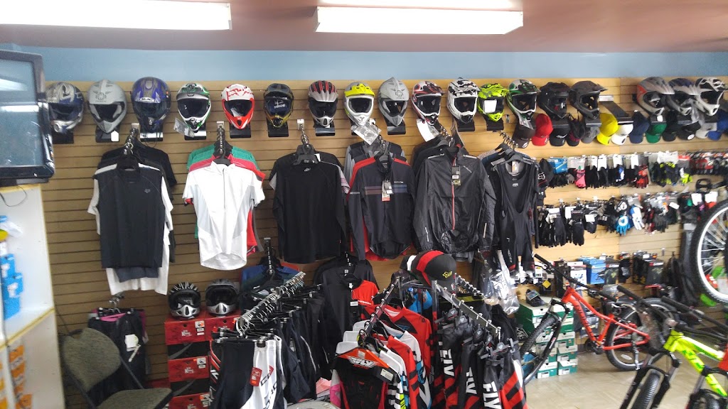 Atelier Roule Vélo | 368 Rue St François, La Tuque, QC G9X 1S7, Canada | Phone: (819) 523-3254