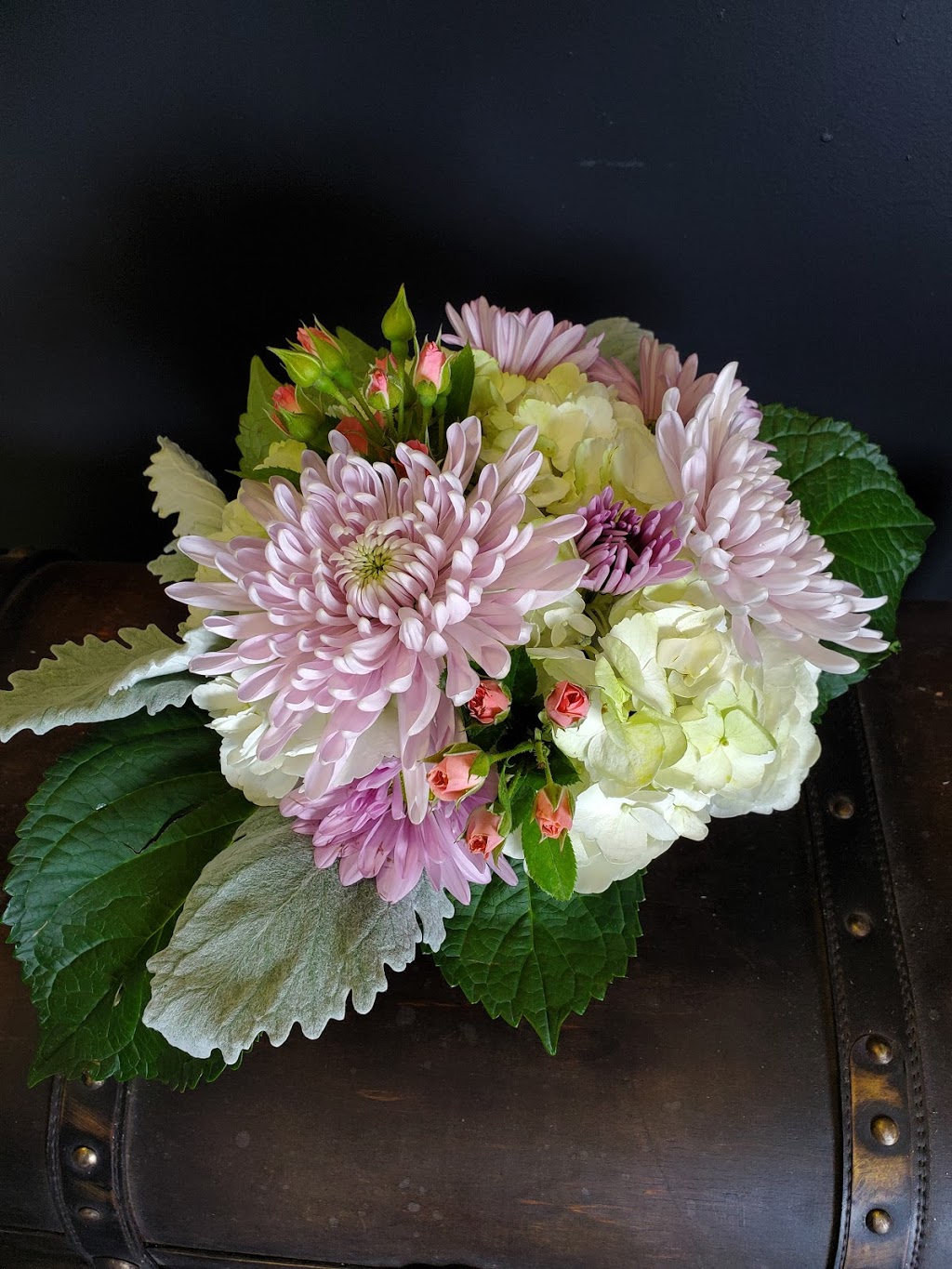 The Wallflower Boutique | 4189 Bowmanville Ave, Bowmanville, ON L1C 6W2, Canada | Phone: (905) 436-7149