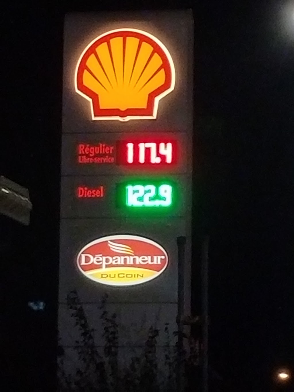 Shell | 400 Boulevard de la Seigneurie O, Blainville, QC J7C 5A1, Canada | Phone: (450) 433-3228