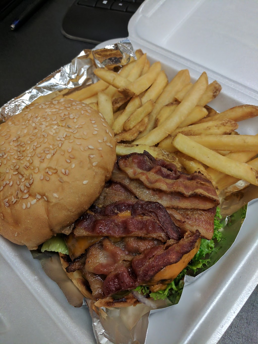 The Ole Farmhouse Café | Rosenort, MB R0G 1W0, Canada | Phone: (204) 746-3333