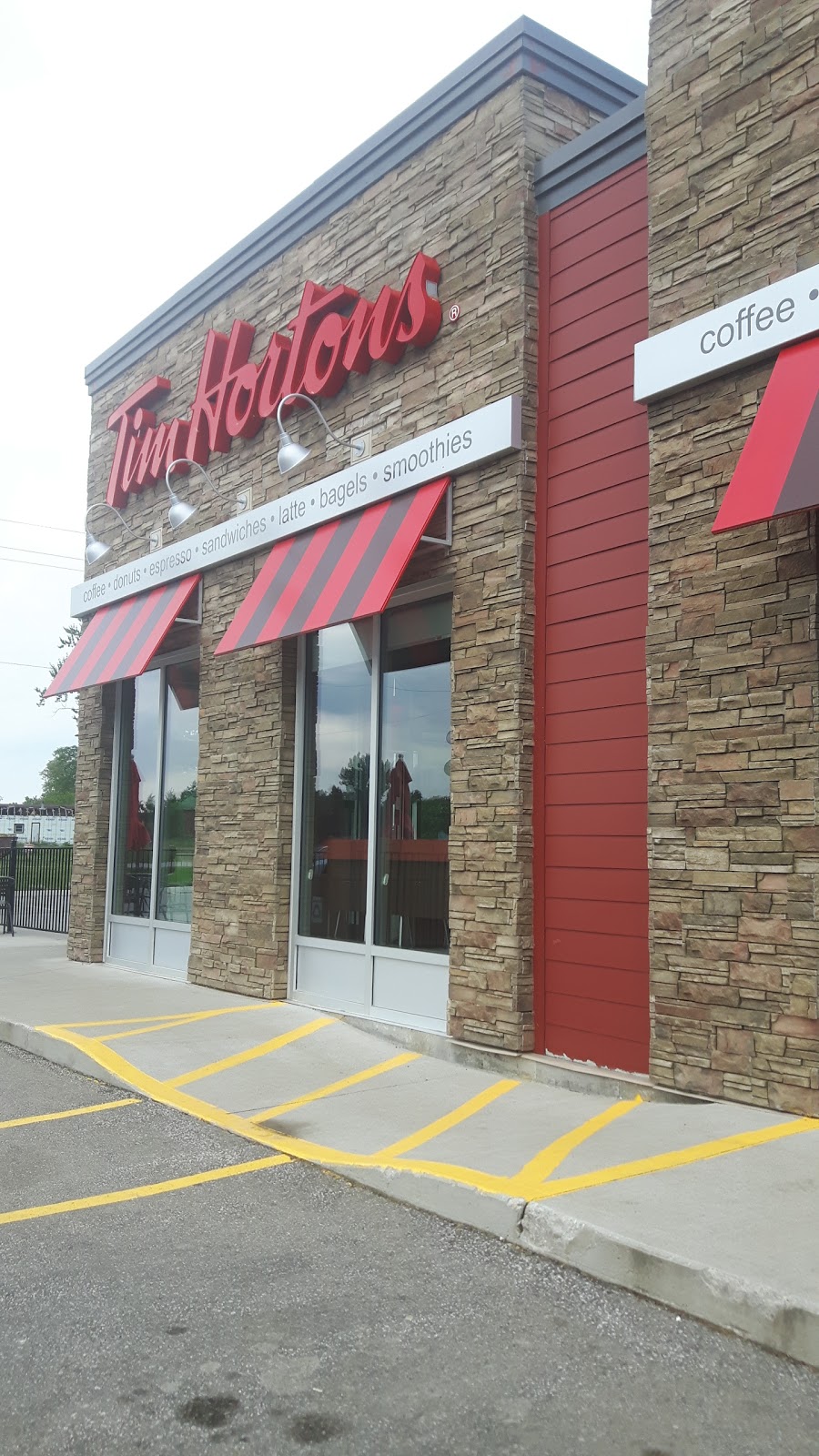 Tim Hortons | 535 Main St W, Palmerston, ON N0G 2P0, Canada | Phone: (519) 343-3223